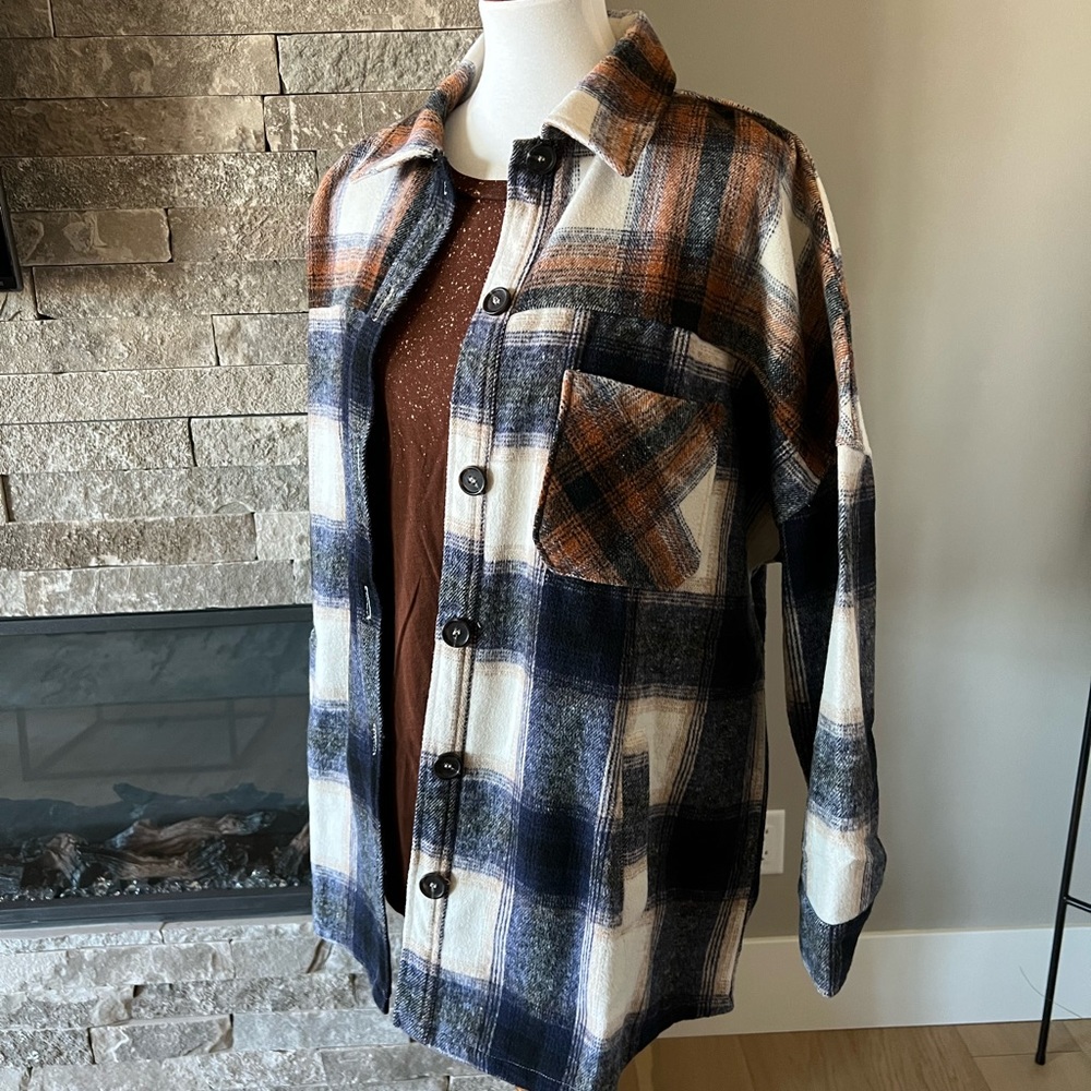 Beautiful shacket - only worn once